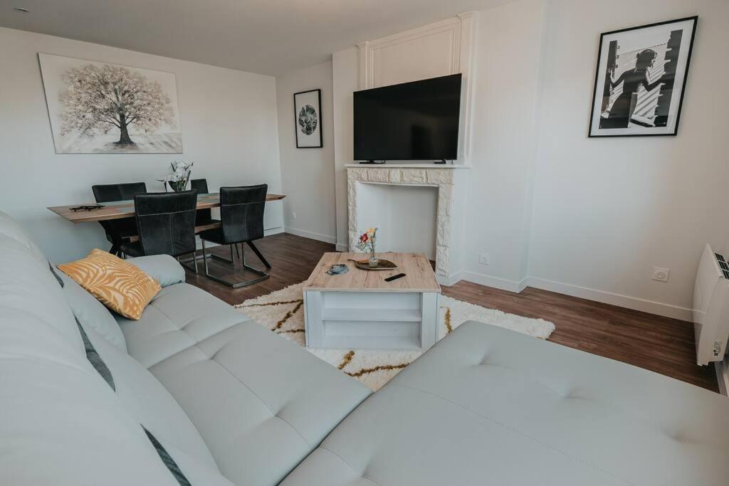 Appartement T3 Hyper Centre Saumur Extérieur photo